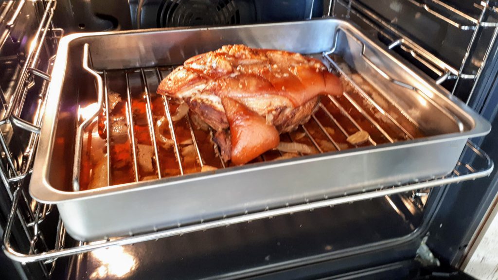 kubai sertéssült pulled pork szendvics készítéséhez