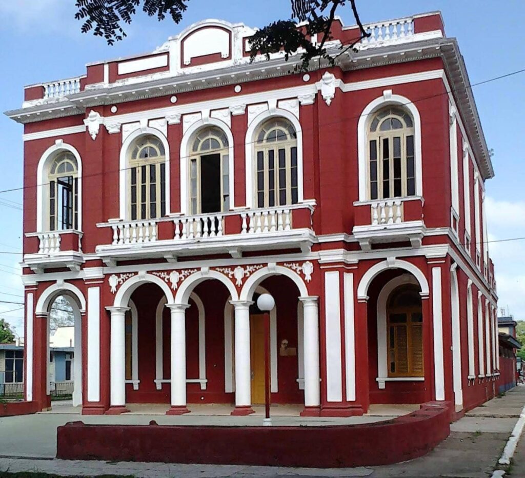 Lyceum Colón, Cuba