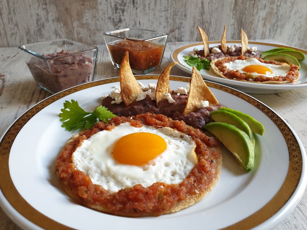 Huevos rancheros villásreggeli brunch ötlet