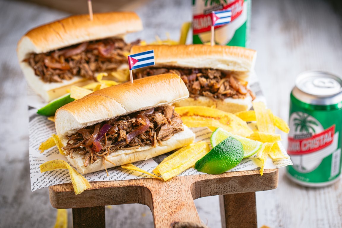 Kubai pulled pork szendvics pan con lechon