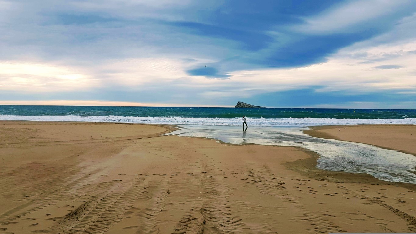 Benidorm 5 km hosszú homokos strandja